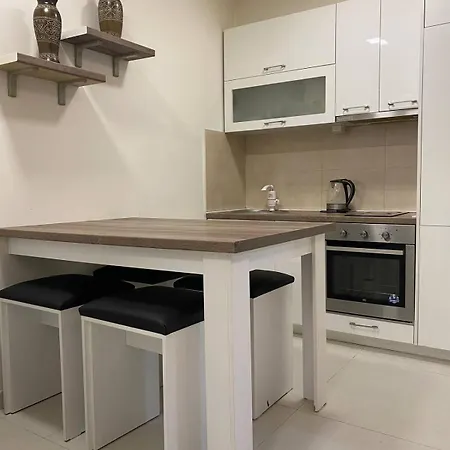 Апартаменты Park Modern With Parking