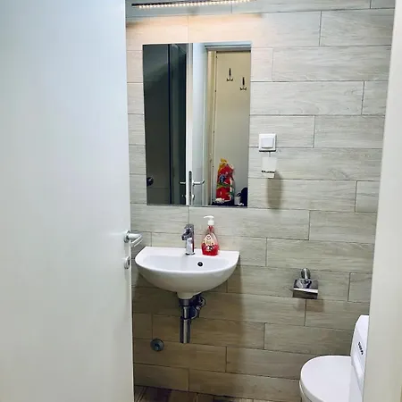 Park Modern With Parking