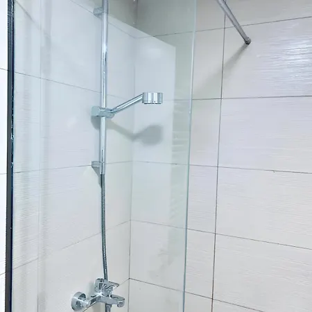 Park Modern With Parking Апартаменты