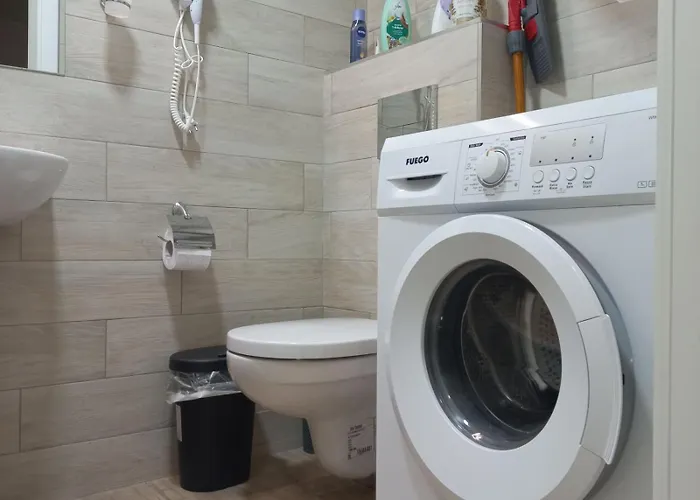 Park Modern With Parking *