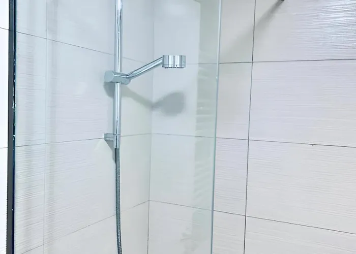 Park Modern With Parking Apartmán